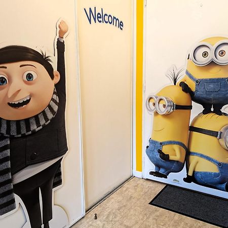 Le Repaire Des Minions - 10' Disney - Familial Bailly-Romainvilliers Eksteriør bilde